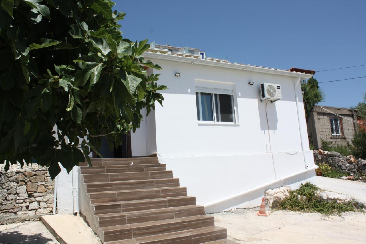 Condo Rooms Sarandë Buitenkant foto